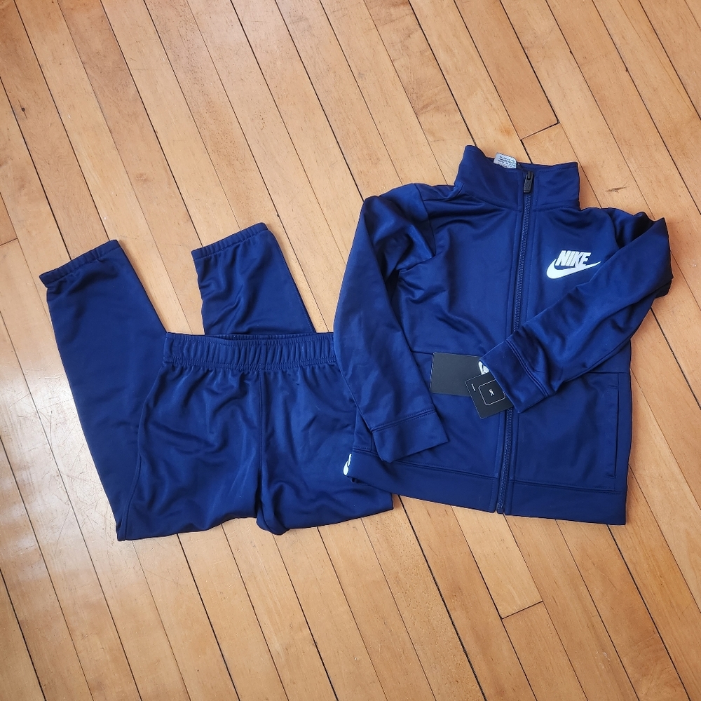 Nike track suit